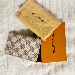 Louis Vuitton pocket organizer